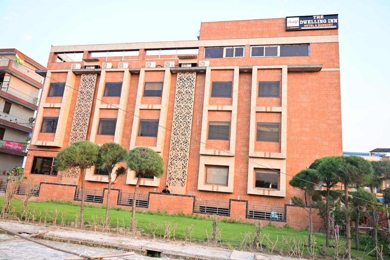 The Dwelling Inn Greater Noida Exteriér fotografie