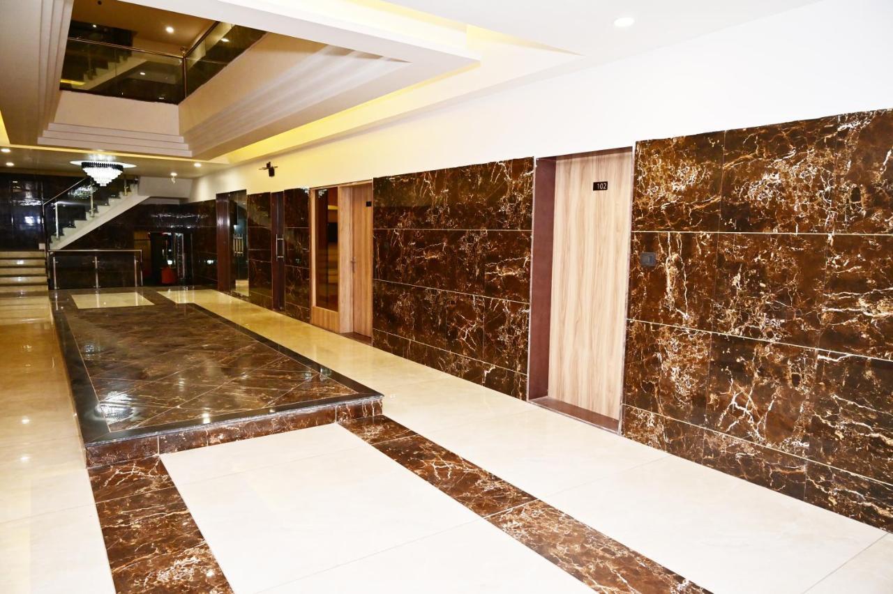 The Dwelling Inn Greater Noida Exteriér fotografie