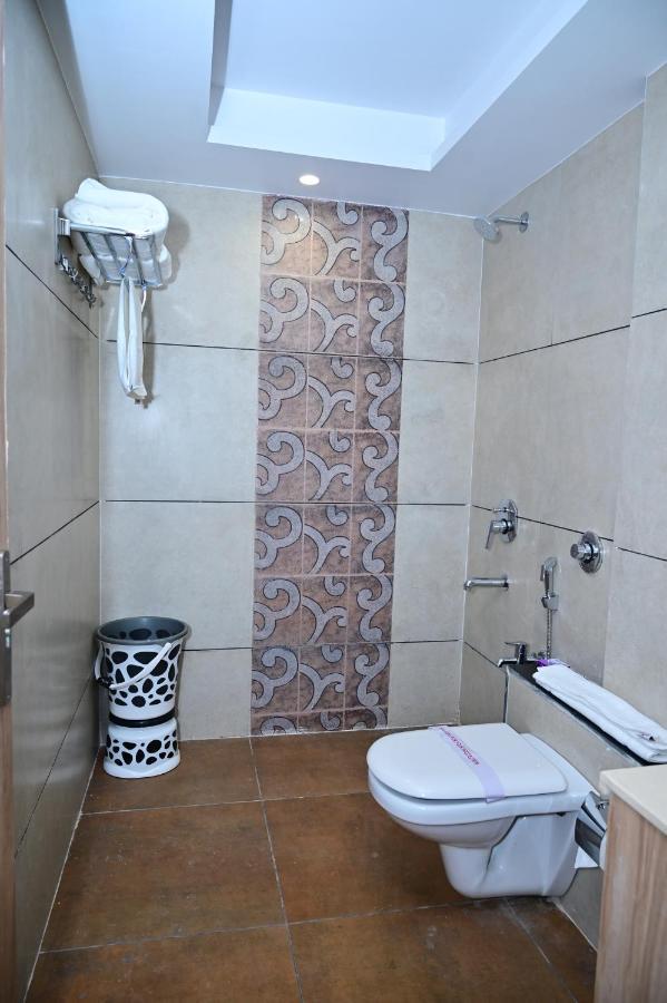 The Dwelling Inn Greater Noida Exteriér fotografie