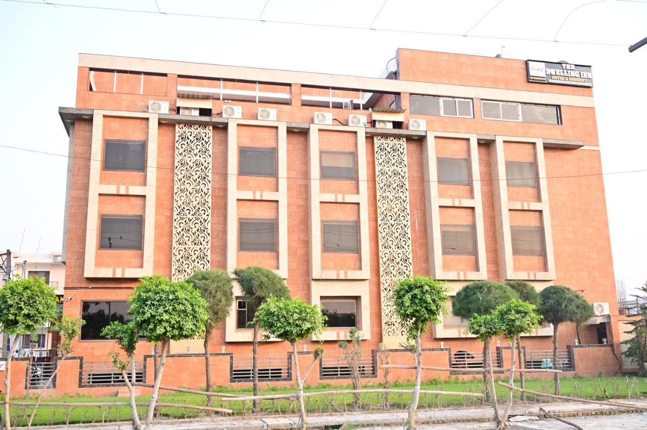 The Dwelling Inn Greater Noida Exteriér fotografie