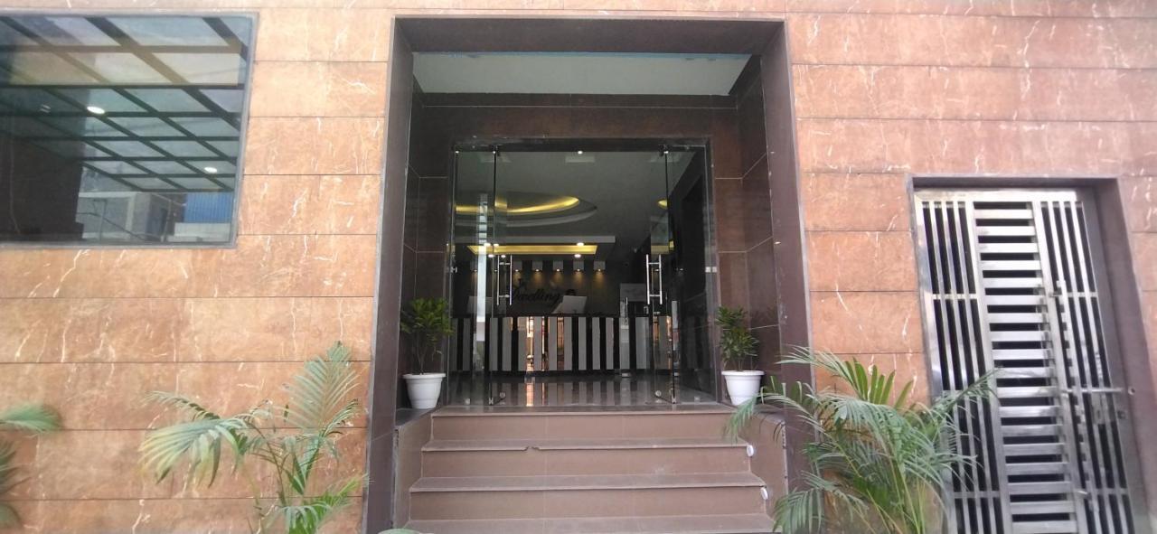 The Dwelling Inn Greater Noida Exteriér fotografie