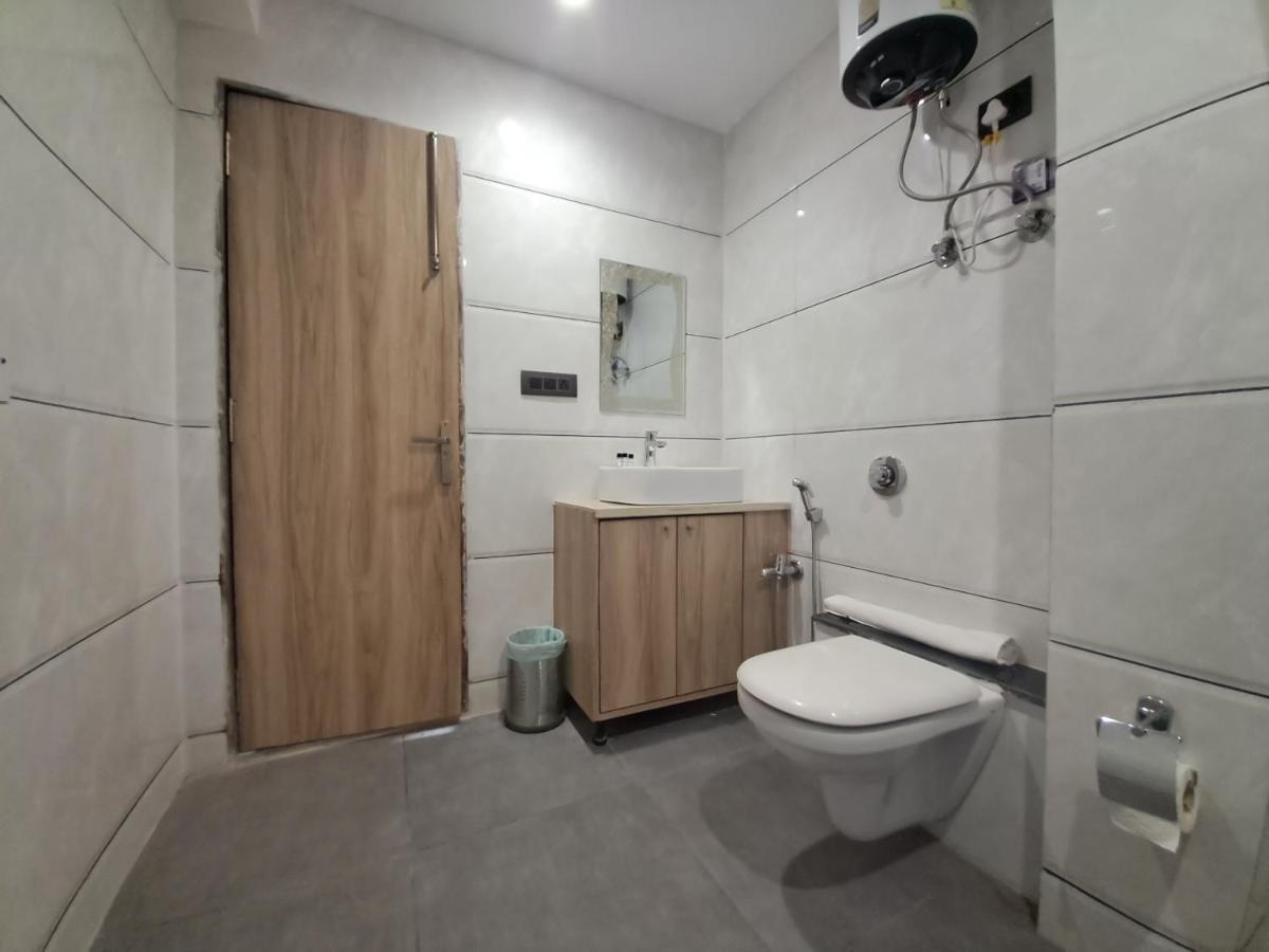 The Dwelling Inn Greater Noida Exteriér fotografie